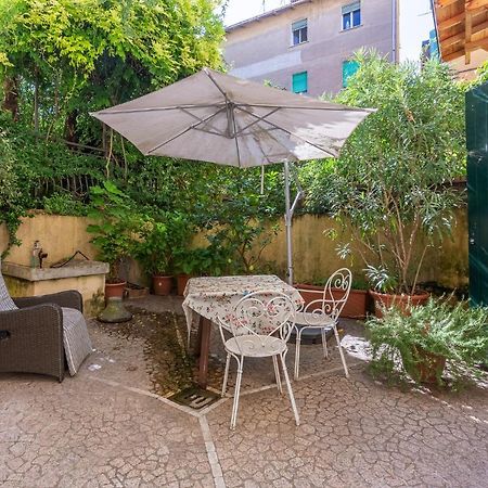 Pleasant Central Apartment With Garden Болоня Екстериор снимка