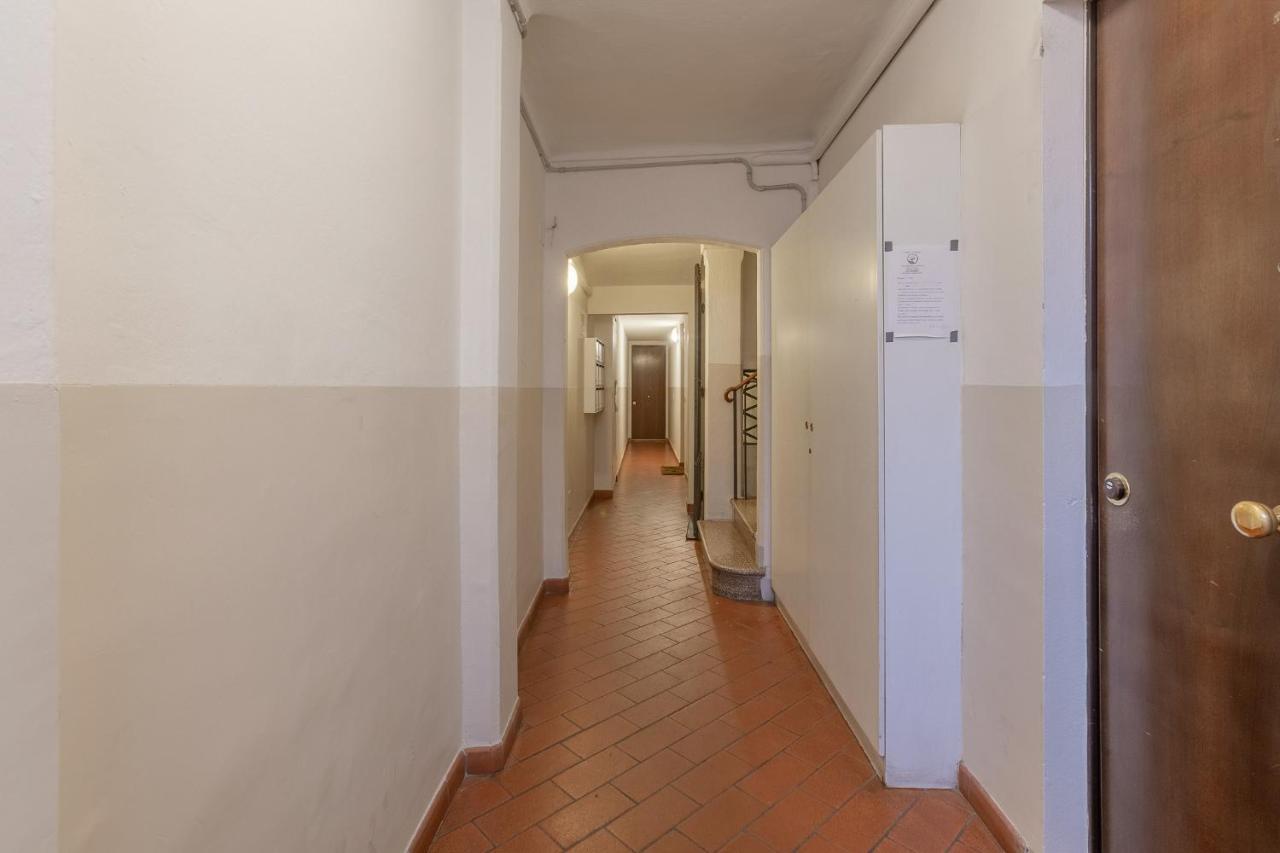 Pleasant Central Apartment With Garden Болоня Екстериор снимка